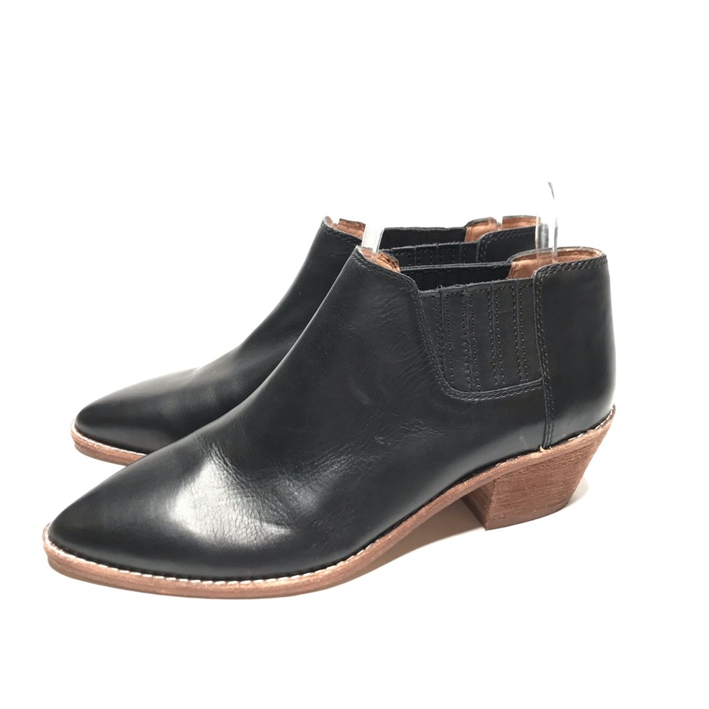 Madewell Low Chelsea Boots in True Black